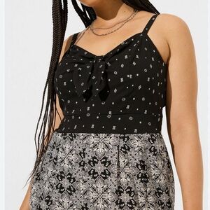 Torrid Sz 10 Tie-Front Culotte Jumpsuit Black & White • NWT!